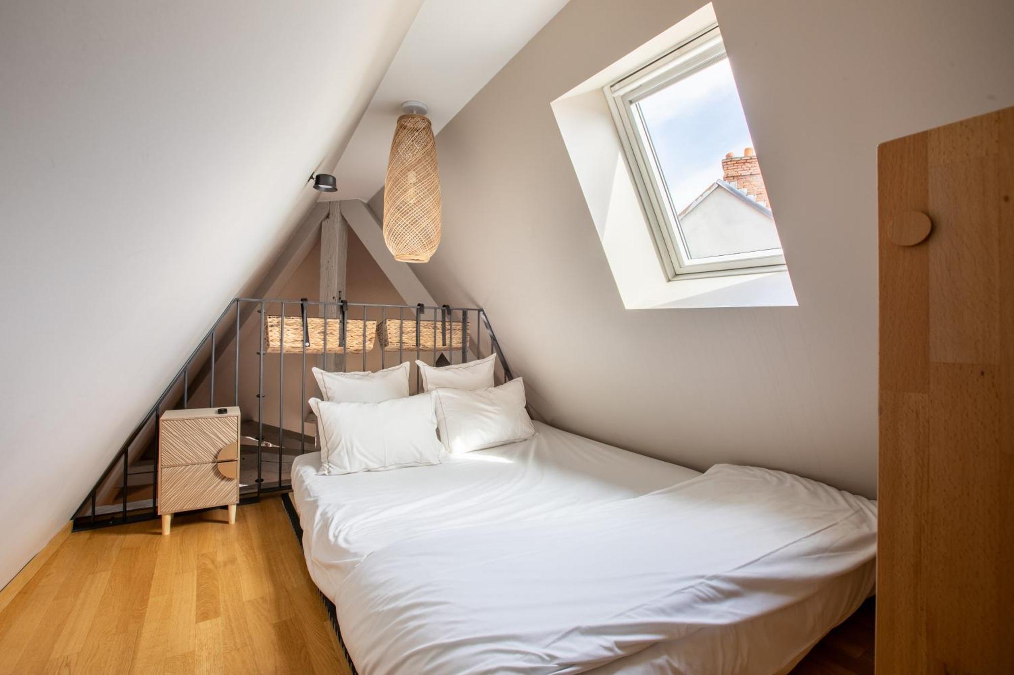 Apartament Duplex Atypique Au Coeur De Miluza Zewnętrze zdjęcie